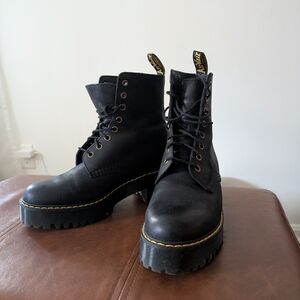 Dr. Martens Shriver Hi platform boots Size 8